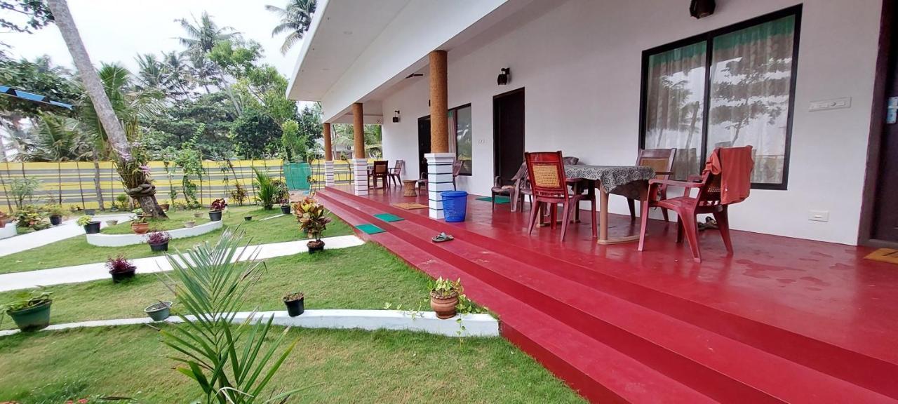 Marari Phoenix Beach Homestay Mararikulam Exteriör bild