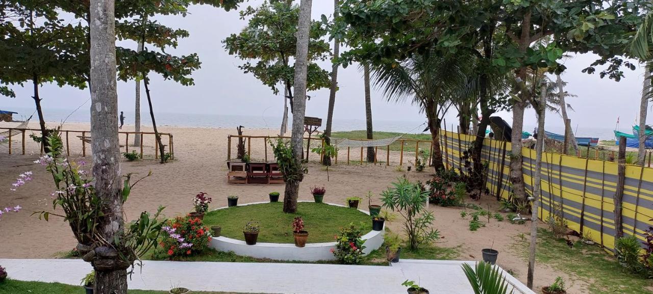 Marari Phoenix Beach Homestay Mararikulam Exteriör bild